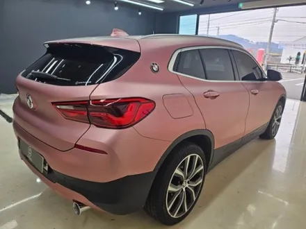[BMW X2] 김해 초이스랩 bmw x2 사틴크롬 로즈골드 전체랩핑 / 김해시 진영읍