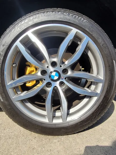 골드 캘리퍼 도색- 제주휠리스토어+BMW 골드 캘리퍼 도색+제주도휠도색+BMWX3+제주도휠복원+제주휠+제주시휠복원+제주캘리퍼도색+이색캘리퍼도색 / 제주시 도두이동