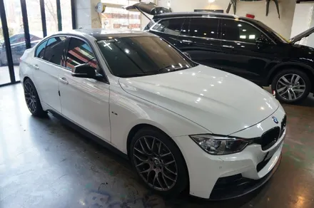 안산 BMW 320d 루프스킨 제거 + 시공 / 안산시 단원구 고잔동