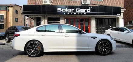 625마력, BMW M5 컴페티션 LCI 일산 솔라가드 프리미엄 퀀텀 썬팅 + 일산 윈드쉴드 지벤트 시공으로 스톤칩 예방하기! - 일산 썬팅 OSS STATION / 경기 고양