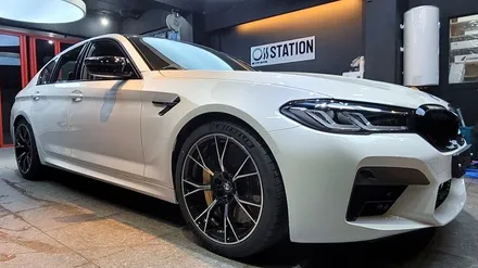 625마력, BMW M5 컴페티션 LCI 일산 솔라가드 프리미엄 퀀텀 썬팅 + 일산 윈드쉴드 지벤트 시공으로 스톤칩 예방하기! - 일산 썬팅 OSS STATION / 경기 고양