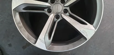 아우디 RS7 20인치 휠 1개 청주휠복원 / 청주시 서원구