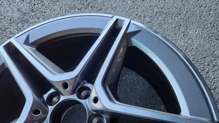 벤츠 CLS300d 19인치 AMG 휠 1개 컷팅 복원 청주휠복원 청주휠수리 / 청주시 서원구