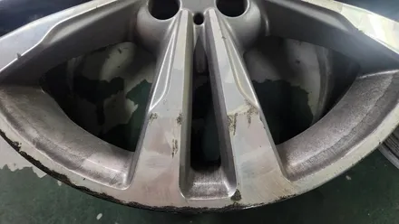 벤츠 E220d 17인치 순정휠 4개 컷팅복원 청주휠복원 청주휠수리 청주 휠복원 / 청주시 서원구