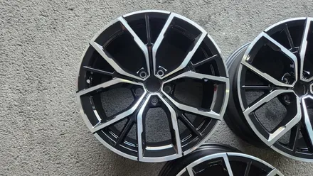 BMW 530i 19인치 순정 휠 3개 컷팅 복원 휠 굴절 수리 청주휠복원 청주휠수리 / 청주시 서원구
