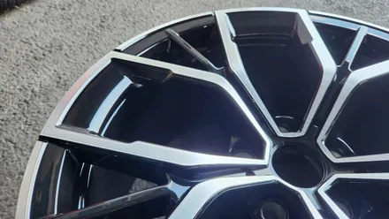 BMW 530i 19인치 순정 휠 3개 컷팅 복원 휠 굴절 수리 청주휠복원 청주휠수리 / 청주시 서원구
