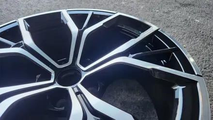 BMW 530i 19인치 순정 휠 3개 컷팅 복원 휠 굴절 수리 청주휠복원 청주휠수리 / 청주시 서원구