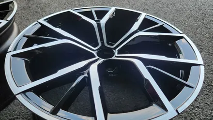 BMW 530i 19인치 순정 휠 3개 컷팅 복원 휠 굴절 수리 청주휠복원 청주휠수리 / 청주시 서원구