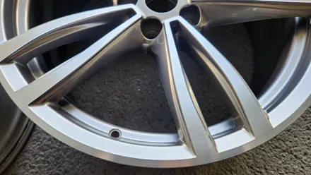BMW 740Ld 19인치 순정휠 2개 컷팅복원 청주휠복원 청주휠수리 / 청주시 서원구