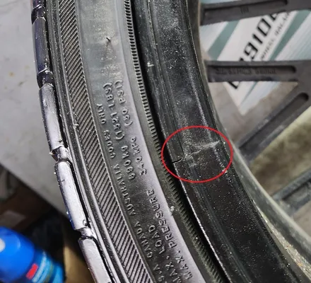 기아 올뉴 K7 19인치 사제휠 크랙수리 휠크랙 휠크렉 청주휠복원 청주휠수리 청주 휠복원 청주 휠수리 / 청주시 서원구