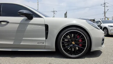 포르쉐 파나메라 GTS 20인치 순정휠 미세굴절수리 휠굴절  청주휠복원 청주휠수리 청주 휠복원 / 청주시 서원구