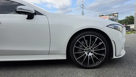 벤츠 CLS450 20인치 순정휠 휠굴절 수리 휠찌그러짐 청주휠복원 청주휠수리 청주 휠복원 / 청주시 서원구