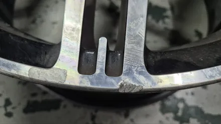벤츠 S클래스 19인치 사제휠 1개 컷팅복원 청주 휠복원 청주휠수리  청주휠복원 / 청주시 서원구