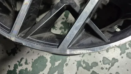 현대 그랜저 IG 19인치 순정휠 1개 컷팅복원  청주휠복원 청주휠수리 청주 휠복원 / 청주시 서원구