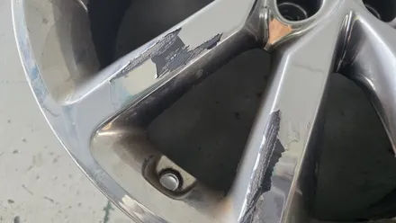 기아 올뉴 쏘렌토 19인치 크롬휠 1개 복원  청주휠복원 청주휠수리 청주 휠복원 / 청주시 서원구