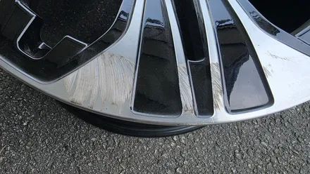 벤츠 E350e 19인치 순정휠 1개 컷팅복원  청주휠복원 청주휠수리 청주 휠복원 / 청주시 서원구