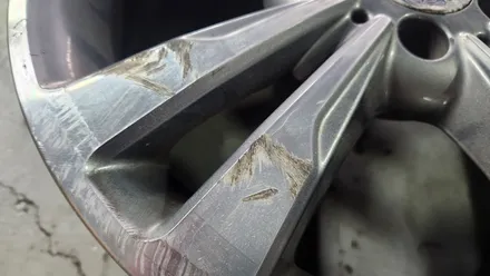 벤츠 E220d 17인치 순정휠 4개 컷팅복원 청주휠복원 청주휠수리 청주 휠복원 / 청주시 서원구
