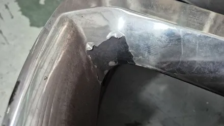 기아 올 뉴 카니발 19인치 크롬휠 1개 복원  청주휠복원 청주휠수리 청주 휠복원 / 청주시 서원구