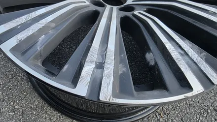 볼보 S90 19인치 순정휠 1개 컷팅복원  청주휠복원 청주휠수리 청주 휠복원 / 청주시 서원구