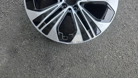 벤츠 E350e 19인치 순정휠 1개 컷팅복원 청주휠복원 청주휠수리 청주 휠복원 / 청주시 서원구