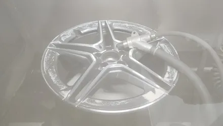 벤츠 CLS300d 19인치 AMG 휠 1개 컷팅 복원 청주휠복원 청주휠수리 / 청주시 서원구