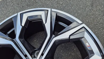 BMW i4 19인치 순정휠 1개 컷팅복원  청주 휠복원  청주휠수리  청주휠복원 / 청주시 서원구