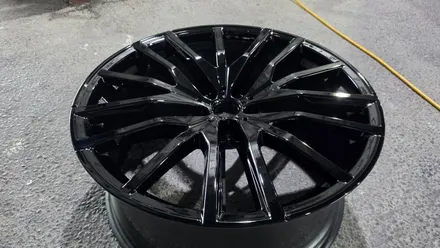 BMW X6 40d 22인치 블랙유광휠 1개 도색복원  청주휠복원 청주휠수리 청주 휠복원 / 청주시 서원구