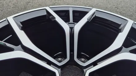 BMW 530e 19인치 순정휠 1개 컷팅복원  청주 휠복원  청주휠수리 청주휠복원 / 청주시 서원구