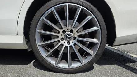 벤츠 E350 20인치 순정휠 휠크렉수리 휠크렉 휠크랙  청주휠복원 청주휠수리 청주 휠복원 / 청주시 서원구