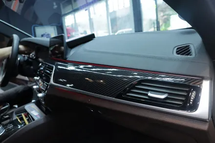 BMW 540i 실내 유광카본랩핑으로 좀 더 스포티한 느낌으로! 창원랩핑 CW디테일링 본점 시공. / 창원,마산,경남