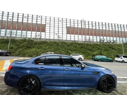슈퍼세단  BMW M5 존재감확실한 반사썬팅 블락포디 스카이블루 시공 / 창원,마산,경남