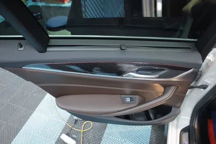 BMW 540i 실내 유광카본랩핑으로 좀 더 스포티한 느낌으로! 창원랩핑 CW디테일링 본점 시공. / 창원,마산,경남