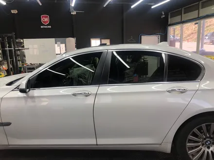 창원열차단썬팅 블락포디 스카이블루 BMW730d 시공 / 창원,마산,경남
