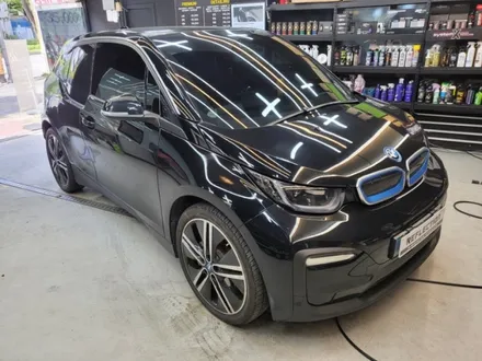 대전시 동구 용전동 리플렉션 디테일링 세차 광택 유리막코팅 BMW I3 (세차) / 대전 대덕구 비래동