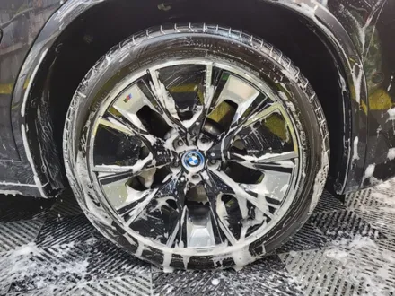 BMW IX3 세차 대전시 동구 용전동 리플렉션 디테일링 광택 유리막 코팅 / 대전 대덕구 비래동