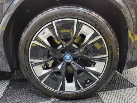 BMW IX3 세차 대전시 동구 용전동 리플렉션 디테일링 광택 유리막 코팅 / 대전 대덕구 비래동