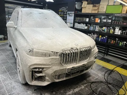 BMW X7 외부세차 대전시 동구 용전동 리플렉션 디테일링 광택 유리막 코팅 / 대전 동구