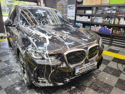 BMW IX3 세차 대전시 동구 용전동 리플렉션 디테일링 광택 유리막 코팅 / 대전 대덕구 비래동
