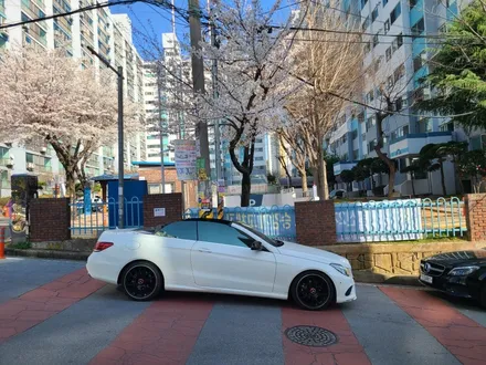 벤츠 E클래스 카브리올레 전체썬팅과 소프트탑 발수코팅입니다. / 광주 북구 삼각동