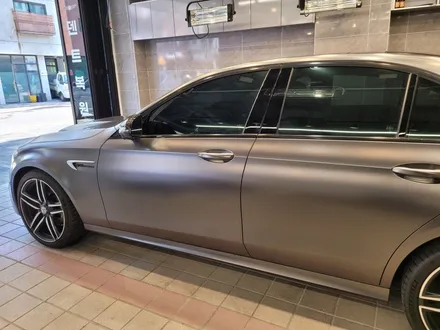 벤츠 E클래스 E63 AMG 랩핑제거 부분랩핑 포인트랩핑 외형복원 전문점 광명 안양 시흥 금천 부천 구로 군포 광명역 / 광명시 일직동