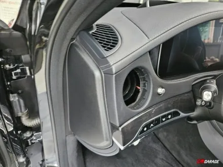 [ 벤츠 W222 S클래스 ] 후기형 차량에~ AMG 핸들과 부메스터 그리고 송풍구 엠비언트 작업을 진행합니다..^^ 벤츠차량의 필수품이죠.. 벤츠송풍구 그리고 부메스터..^^