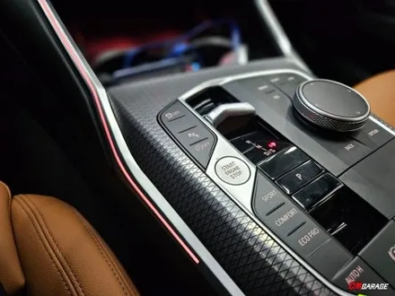 [ BMW 신형 3시리즈 ] G20 차량 실내 엠비언트 라이트 튜닝!! 실내 엠비언트라이트가 조금 허전함을 느껴 중앙콘솔 옆으로 엠비언트라이트를 추가하게됩니다~^^ 김해엠비언트!