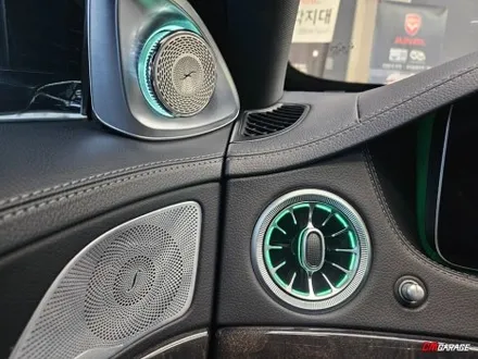 [ 벤츠 W222 S클래스 ] 후기형 차량에~ AMG 핸들과 부메스터 그리고 송풍구 엠비언트 작업을 진행합니다..^^ 벤츠차량의 필수품이죠.. 벤츠송풍구 그리고 부메스터..^^
