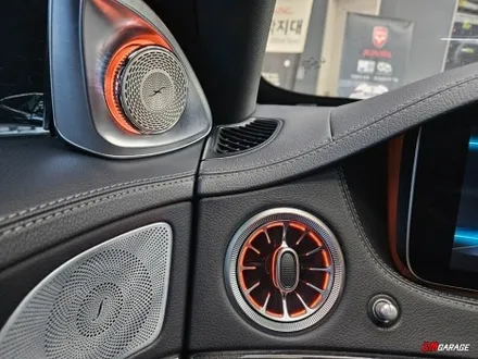[ 벤츠 W222 S클래스 ] 후기형 차량에~ AMG 핸들과 부메스터 그리고 송풍구 엠비언트 작업을 진행합니다..^^ 벤츠차량의 필수품이죠.. 벤츠송풍구 그리고 부메스터..^^