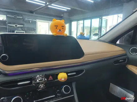 [ DN8 쏘나타 ] 실내 엠비언트 라이트 순정연동 작업 포스팅~^^ 기존에 엠비언트는 광량이 너무 약합니다 하지만 이번에 광량을 올려줍니다~^^ 기존라인까지고 교체가 들어가구욥!