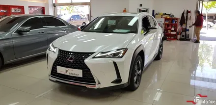 렉서스 UX200h BSA (측후방 감지기) 장착했어요. 부산 수입차 옵션 개조 전문 [인터페이스] / 부산 남구