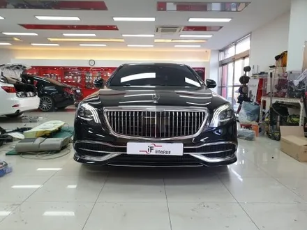 벤츠 마이바흐 S650 리어모니터 파손 안드로이드모니터 테블릿스러운 사용감도 최고입니다 / 부산 남구