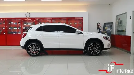 벤츠 GLA250 키레스고 장착, 문잠그고 열때엔 도어캐치에 손만 살짝~!!! / 부산 남구