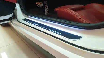 BMW Z4 도어라이트,무빙도어스커프,블랙박스,하이패스,후방카메라,와이드미러까지 모두 장착한 만능(?)샵  [인터페이스] / 부산 남구