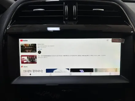 재규어 F페이스 안드로이드올인원 리어모니터 멋진차 옵션 이정도면 OK / 부산 남구